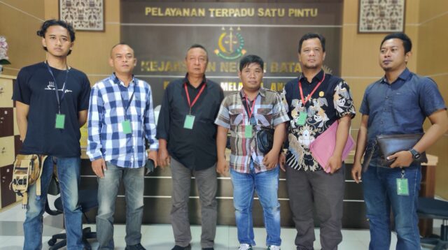 Keluarga Korban Dugaan Penipuan CPNS Kemenkumham diDampangi Kuasa Hukum Didik Pramono Lapor Kejari Batang