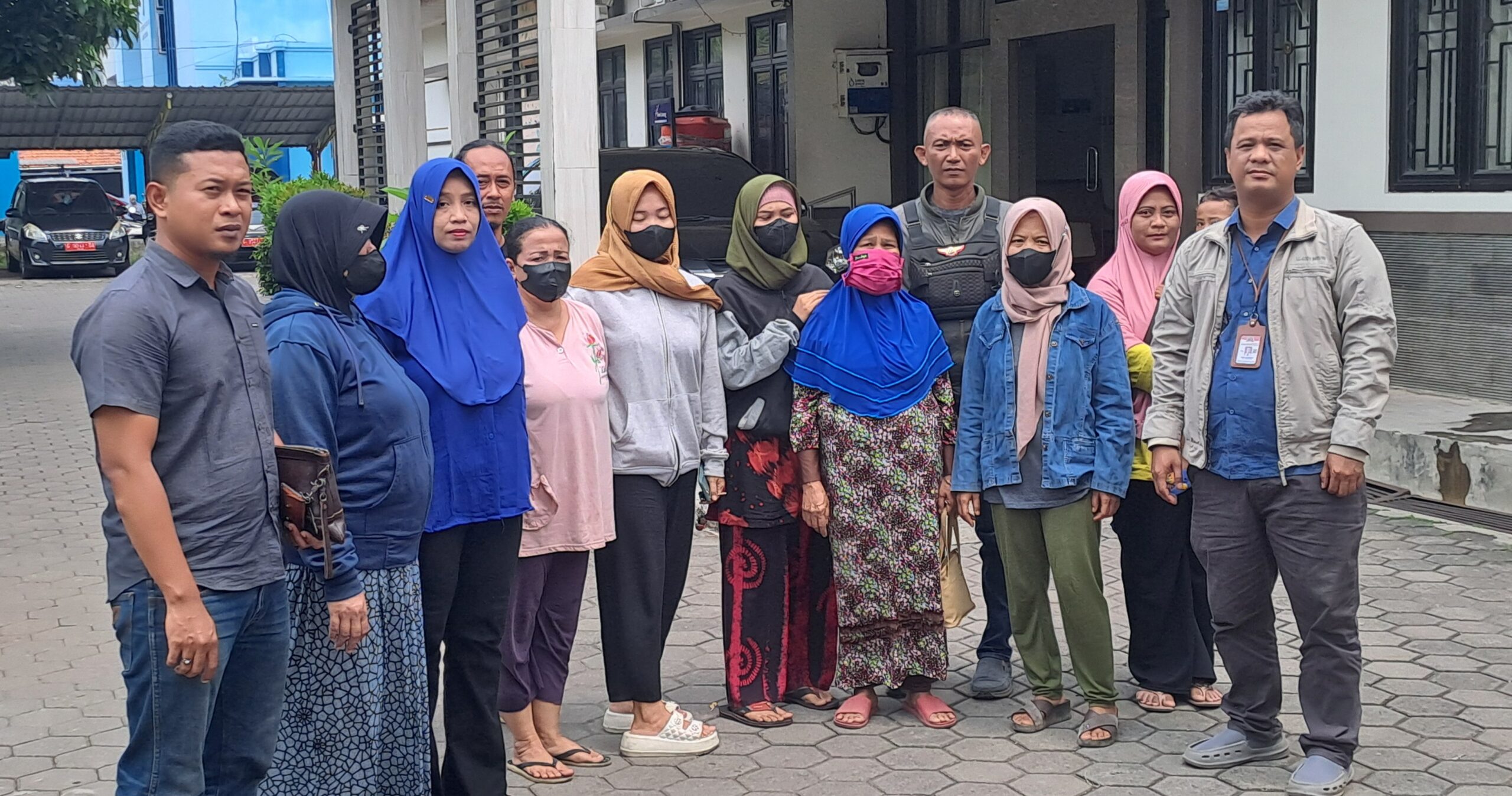 Nasabah BMT An-Naba Kota Pekalongan Didampangi LBH Adhiyaksa Tagih Janji Dinas Koperasi Mempertemukan Pengurus