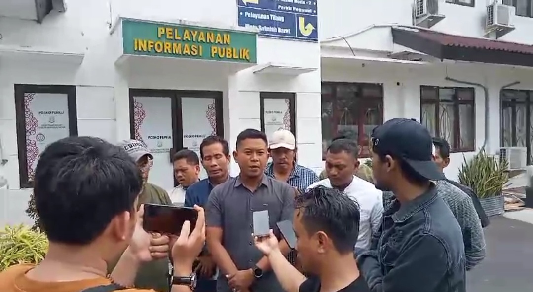 Kades Wuled Dilaporkan Warganya ke Polisi dan Inspektorat Serta Kejari Pekalongan